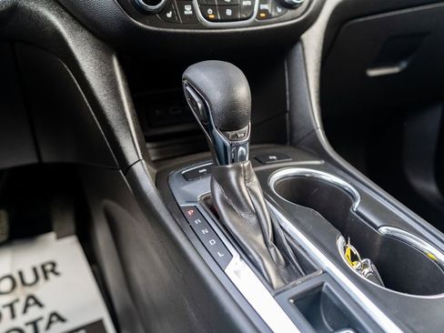 Used 2022 Chevrolet Equinox LT image 26