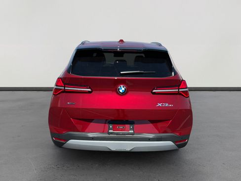 Used 2025 BMW X3 xDrive30i w/ Premium Package AWD/4WD image 4