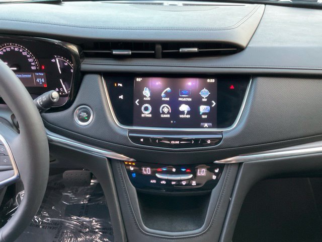 Used 2017 Cadillac XT5 Premium Luxury w/ Driver Assist Package AWD/4WD image 14