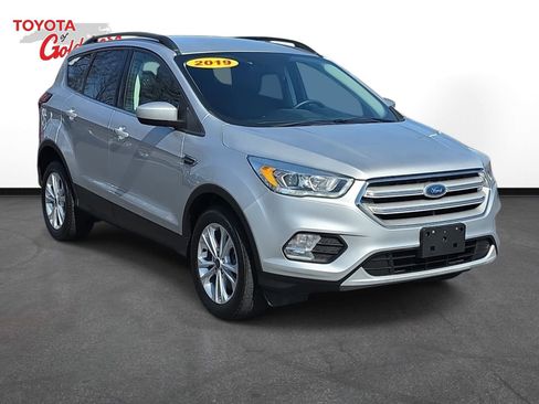 Used 2019 Ford Escape SEL image 3