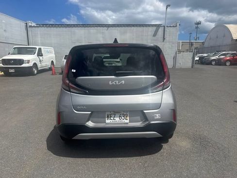Certified 2023 Kia Soul LX w/ Option Group 015 FWD image 4