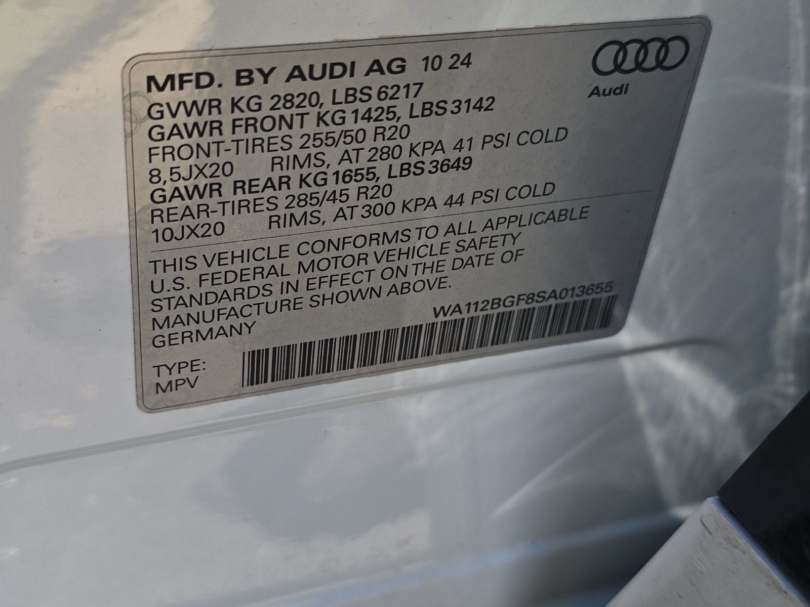 Used 2025 Audi Q6 e-tron Premium RWD image 33