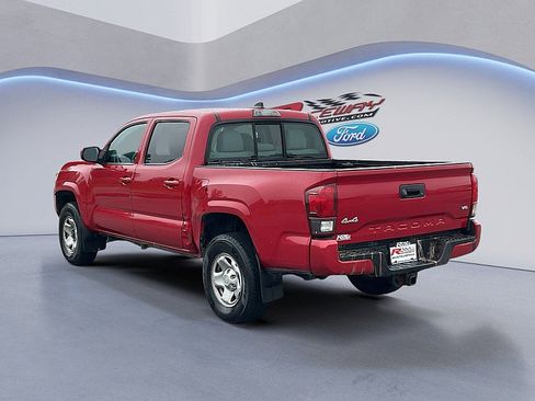 Used 2021 Toyota Tacoma SR image 3
