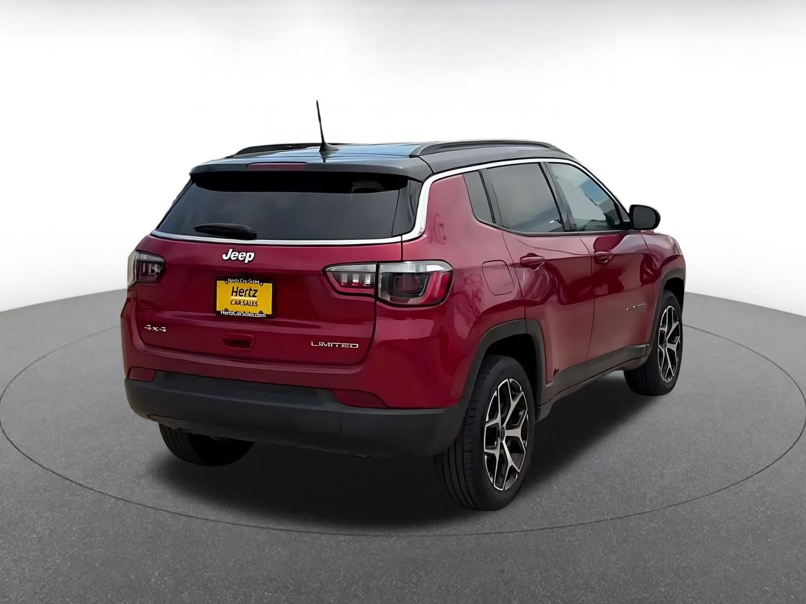 Used 2025 Jeep Compass Limited AWD/4WD image 13