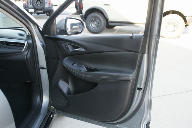 Used 2024 Buick Encore GX Sport Touring FWD image 33