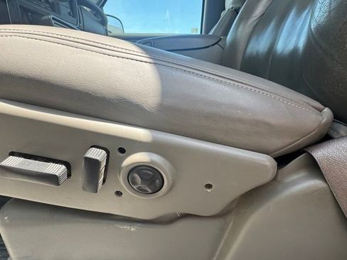 Used 2004 GMC Yukon XL Denali AWD/4WD image 21