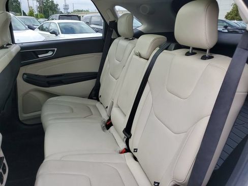 Used 2016 Ford Edge Titanium w/ Equipment Group 302A AWD/4WD image 9