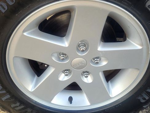 Used 2015 Jeep Wrangler Sport w/ Quick Order Package 24S image 37