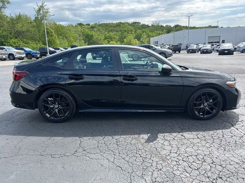 Used 2025 Honda Civic Sport image 4