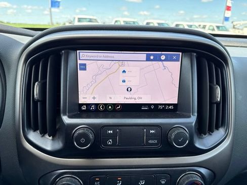 Used 2019 Chevrolet Colorado Z71 AWD/4WD image 28