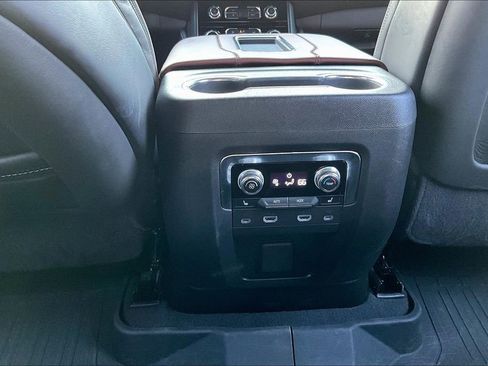 Used 2023 GMC Yukon Denali Ultimate image 35