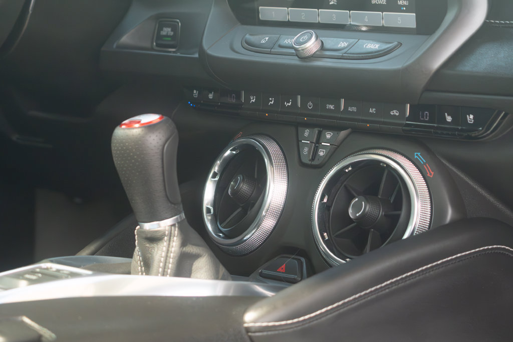 Used 2018 Chevrolet Camaro SS w/ LPO, Ground Effects Package RWD image 40