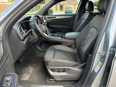 Used 2026 Volkswagen Atlas Cross Sport SE AWD/4WD image 24