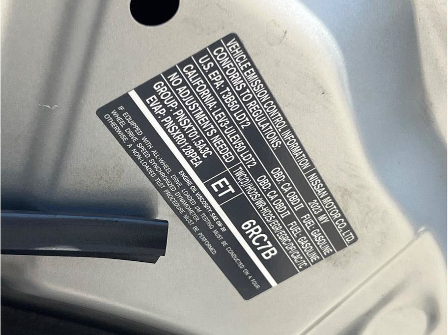 Used 2023 Nissan Rogue SV FWD image 23