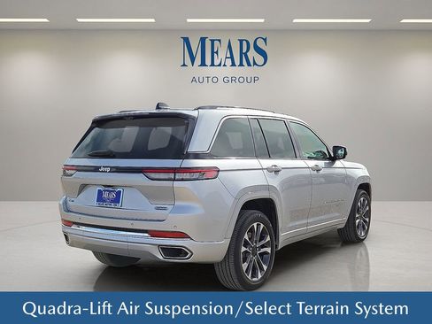 Used 2023 Jeep Grand Cherokee Overland w/ Luxury Tech Group IV image 6