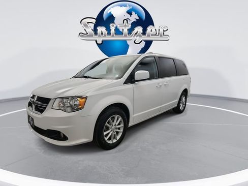 Used 2019 Dodge Grand Caravan SXT w/ Driver Convenience Group image 6