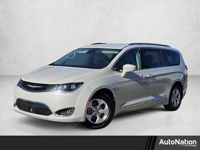 Used 2017 Chrysler Pacifica Touring-L Plus