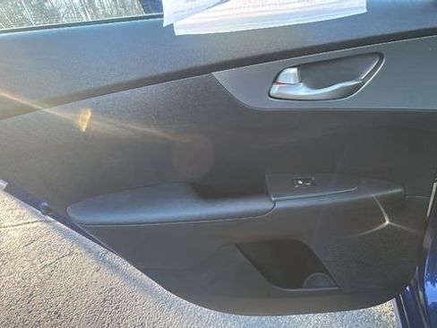 Used 2021 Kia Forte LXS image 31
