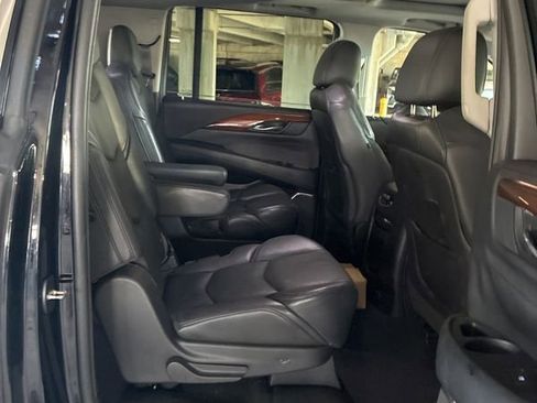 Used 2015 Cadillac Escalade ESV Premium image 15