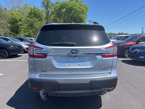 Used 2024 Subaru Ascent Limited w/ Technology Package AWD/4WD image 6