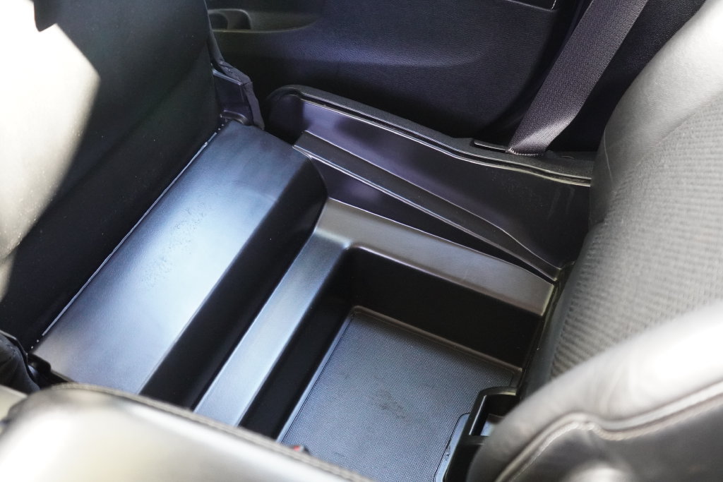 Used 2015 Dodge Journey Crossroad w/ Flexible Seating Group FWD image 30