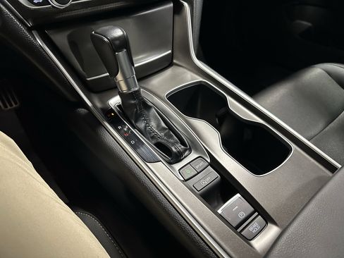 Used 2022 Honda Accord Sport image 12