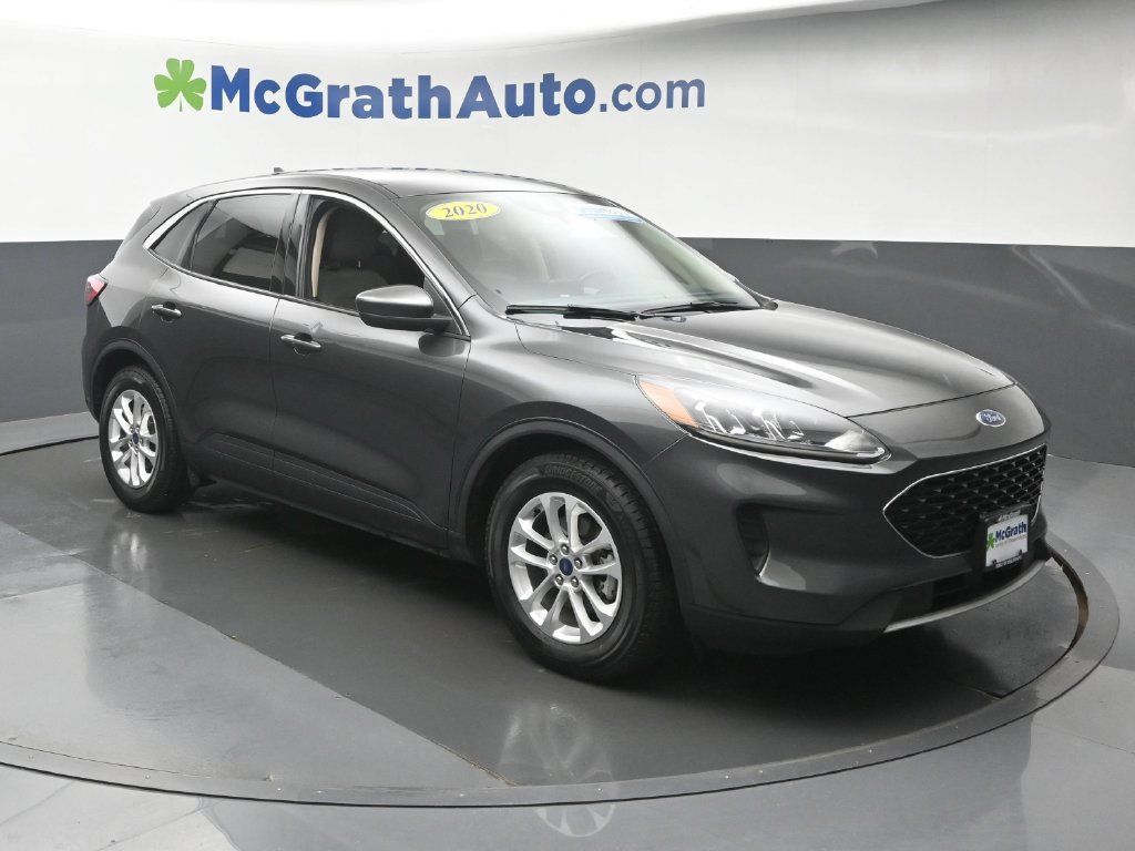 Used 2020 Ford Escape SE FWD image 2