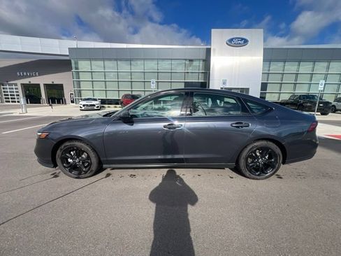 Used 2025 Honda Accord SE image 8