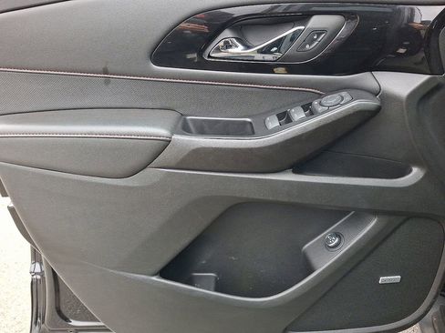 Certified 2023 Chevrolet Traverse RS image 14