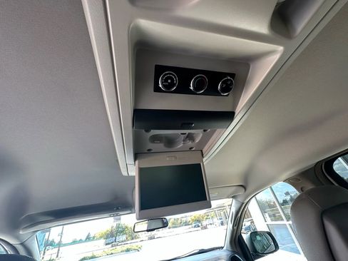 Used 2012 Chrysler Town & Country Touring w/ Entertainment Group #1 image 16