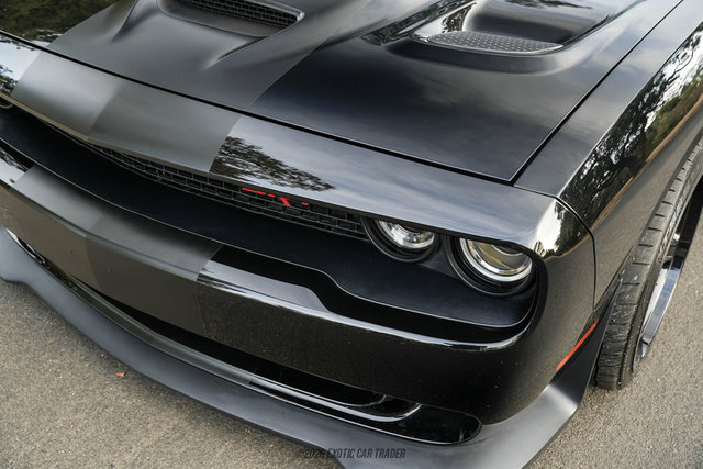 Used 2016 Dodge Challenger SRT Hellcat RWD image 68