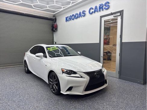 Used 2016 Lexus IS 200t w/ F Sport Package RWD image 6