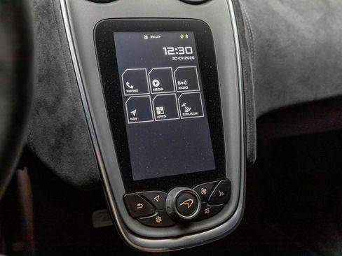 Used 2020 McLaren 620R image 14