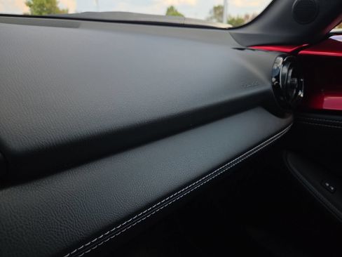 Used 2025 MAZDA MX-5 Miata RF Club RWD image 21
