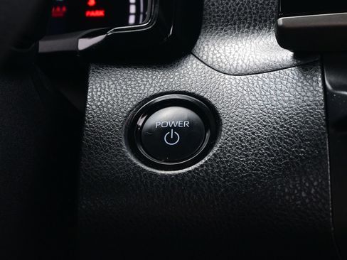 Used 2025 Toyota Camry LE image 21