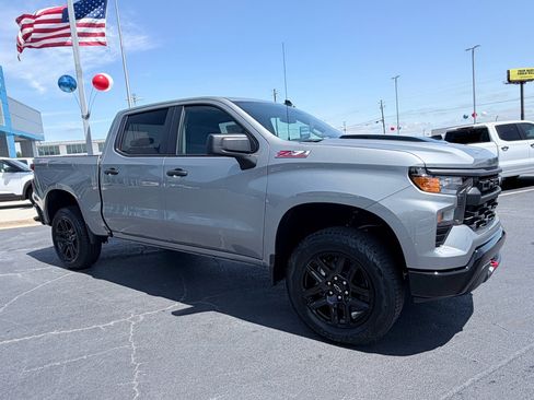 New 2026 Chevrolet Silverado 1500 Custom Trail Boss AWD/4WD image 2