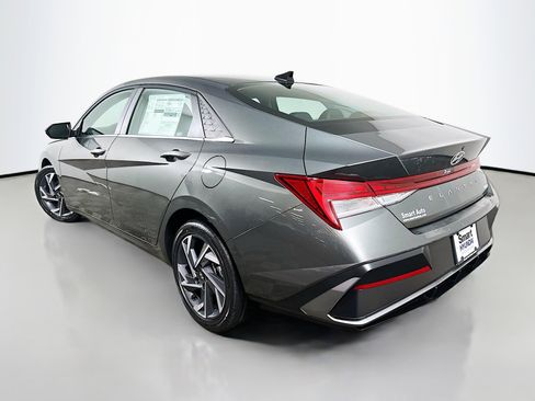 New 2026 Hyundai Elantra Limited w/ Cargo Package FWD image 5