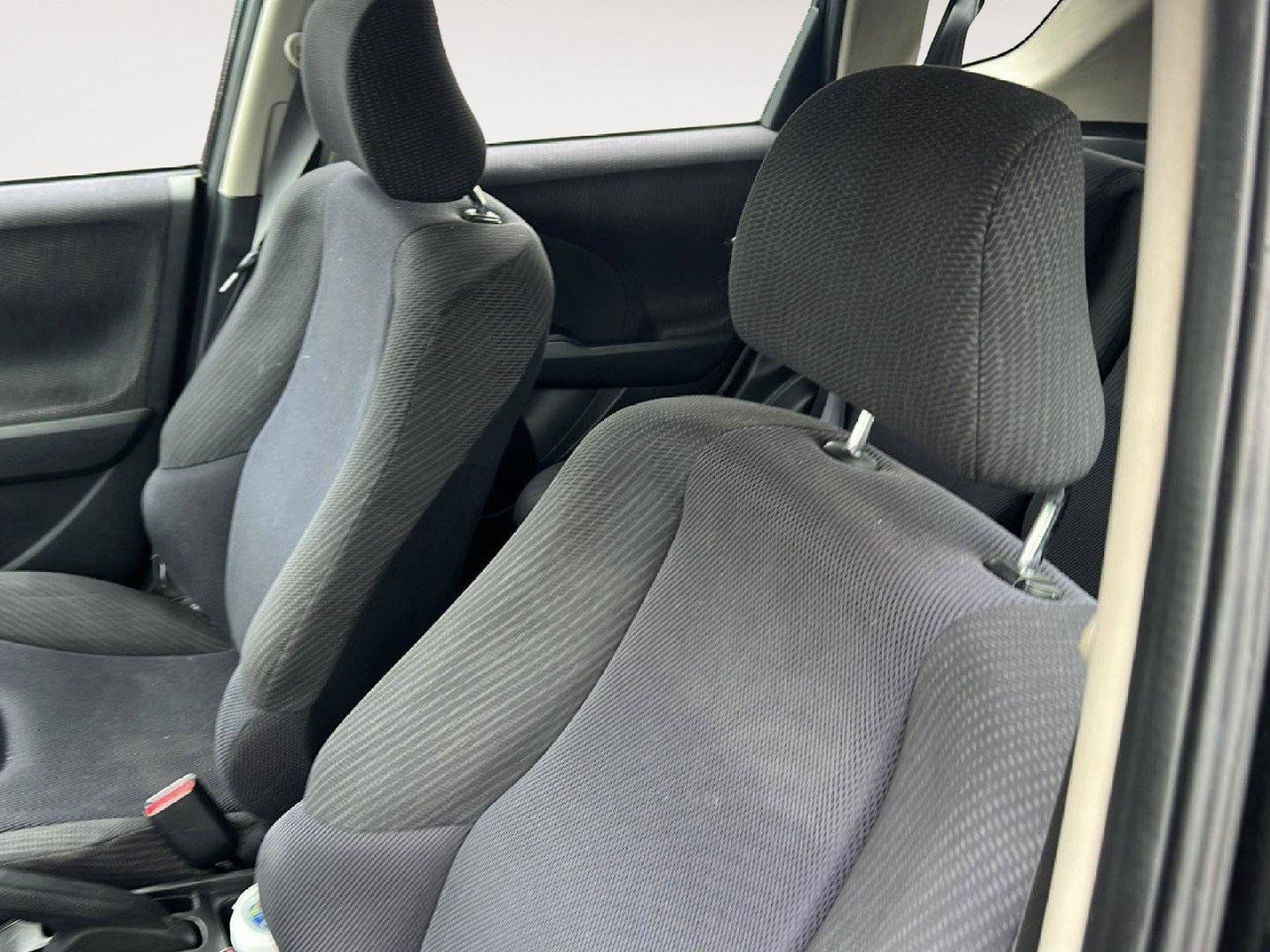 Used 2012 Honda Fit Sport image 9