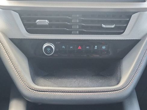 Certified 2025 Ford Explorer Active w/ Active Comfort Package AWD/4WD image 17