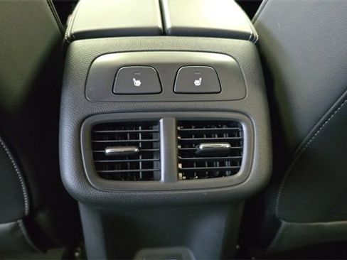 Used 2023 Buick Envision Avenir image 29