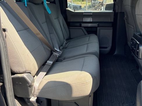 Used 2017 Ford F250 XLT w/ XLT Premium Package AWD/4WD image 10