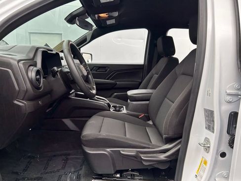 Used 2025 Chevrolet Colorado W/T w/ WT Custom Package RWD image 12