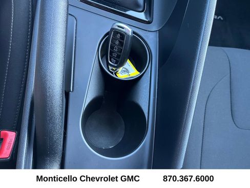 Used 2021 Hyundai Elantra SEL image 16