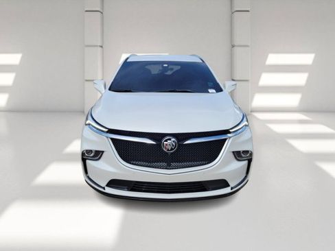 Used 2022 Buick Enclave Essence w/ Sport Touring Edition image 2