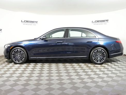 Used 2025 Mercedes-Benz S 580 4MATIC Sedan image 2