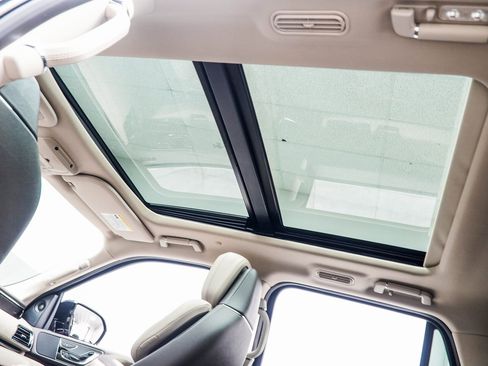 Used 2024 Lincoln Navigator Reserve w/ Monochromatic Package image 37