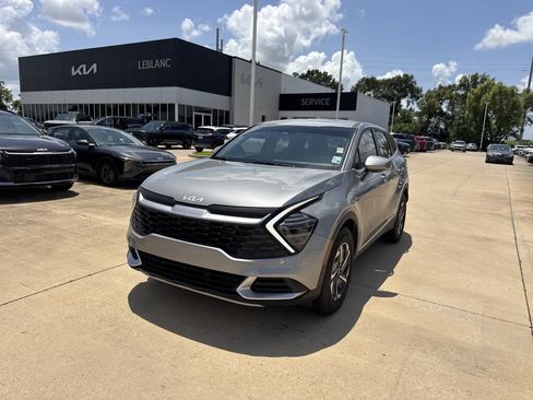 Certified 2025 Kia Sportage LX FWD image 4