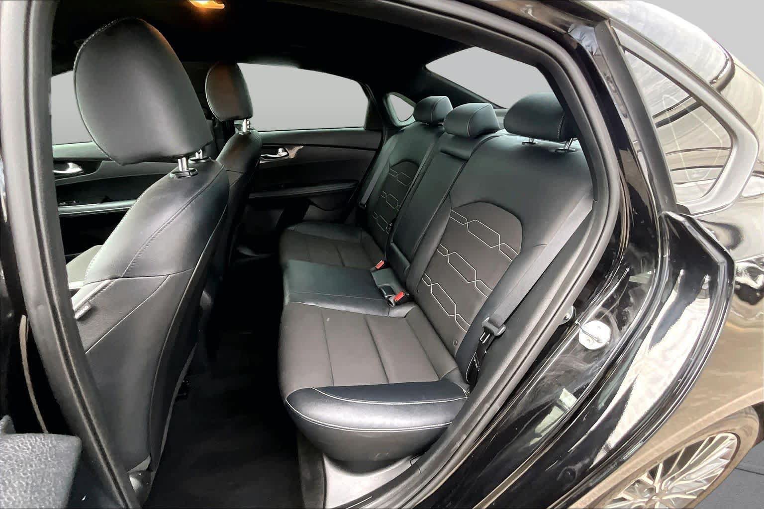 Used 2023 Kia Forte GT-Line w/ GT-Line Technology Package FWD image 21