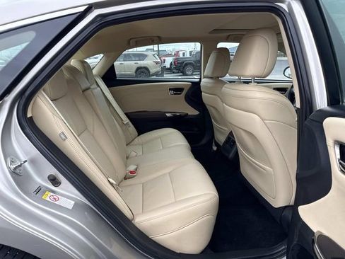 Used 2018 Toyota Avalon XLE Premium image 15
