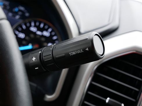 Used 2019 Ford F350 Lariat w/ Chrome Package image 23